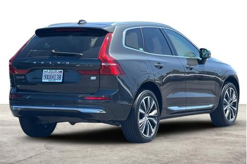 2022 Volvo XC60 Recharge Plug-In Hybrid Inscription Expression