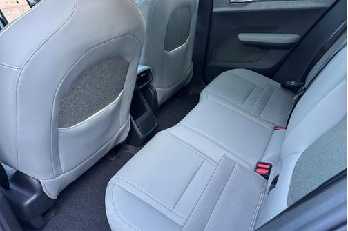 Crystal White 2026 Volvo EX30 Plus