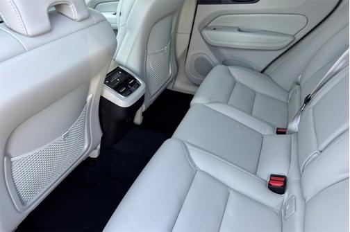 2025 Volvo XC60 Ultra