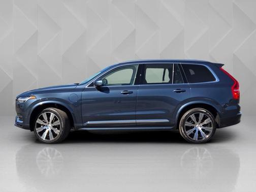Denim Blue Metallic 2025 Volvo XC90 Plug-In Hybrid Plus