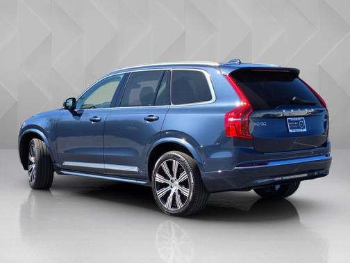 Denim Blue Metallic 2025 Volvo XC90 Plug-In Hybrid Plus