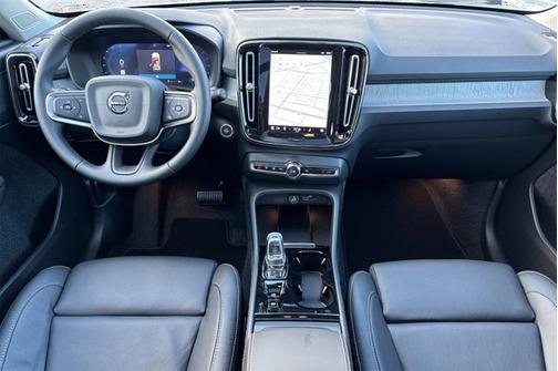 2025 Volvo XC40 Plus Dark Theme