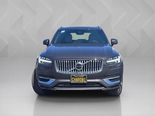Platinum Gray Metallic 2023 Volvo XC90 Recharge Plug-In Hybrid Ultimate Bright Theme