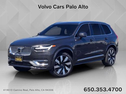 Platinum Gray Metallic 2023 Volvo XC90 Recharge Plug-In Hybrid Ultimate Bright Theme