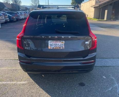 2023 Volvo XC90 Recharge Plug-In Hybrid Plus Dark Theme