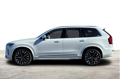 2026 Volvo XC90 Plus