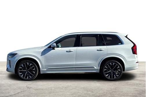 2026 Volvo XC90 Plus