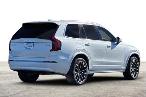 2026 Volvo XC90 Plus