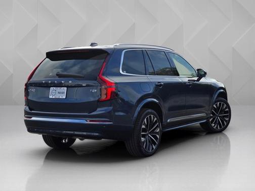 Denim Blue Metallic 2026 Volvo XC90 Plug-In Hybrid Ultra
