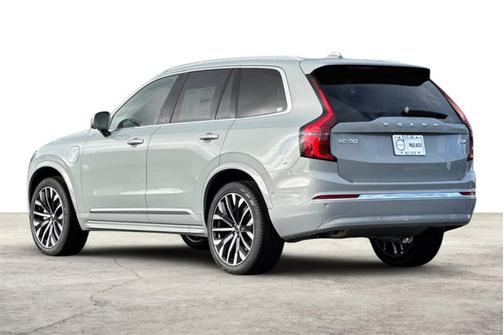 2026 Volvo XC90 Plug-In Hybrid Ultra