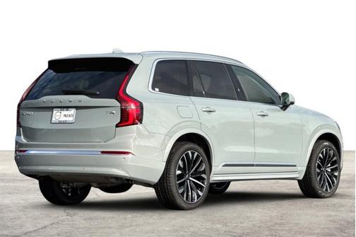 2026 Volvo XC90 Plug-In Hybrid Ultra