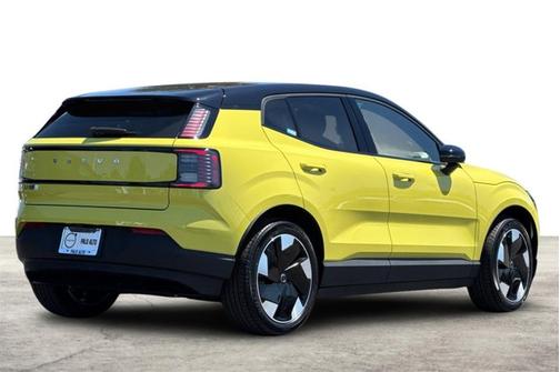 2025 Volvo EX30 Plus