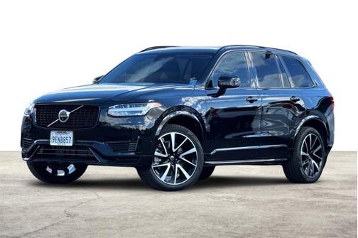 2023 Volvo XC90 Recharge Plug-In Hybrid Plus Dark Theme
