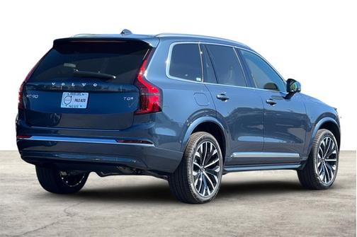 2026 Volvo XC90 Plug-In Hybrid Plus