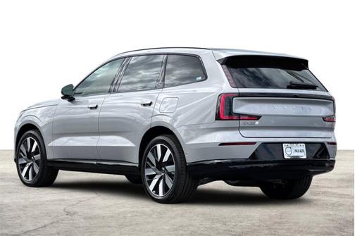 2025 Volvo EX90 Plus