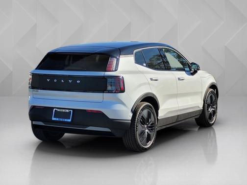 2026 Volvo EX30 Cross Country Ultra