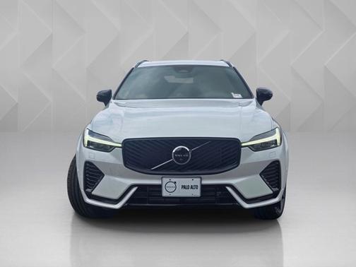 Crystal White 2026 Volvo XC60 Plug-In Hybrid Polestar Engineered