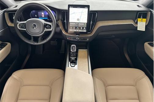 2026 Volvo XC60 Plus