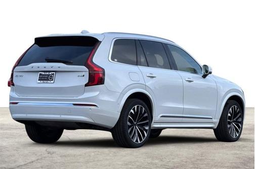 2025 Volvo XC90 Plus