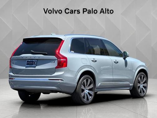 Vapour Gray Metallic 2024 Volvo XC90 Plus Bright Theme