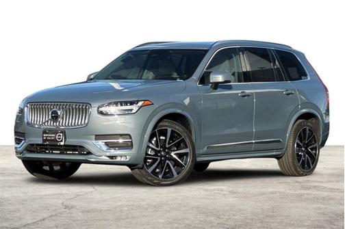 2023 Volvo XC90 Plus