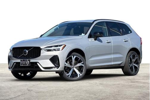 2023 Volvo XC60 Ultimate Dark Theme