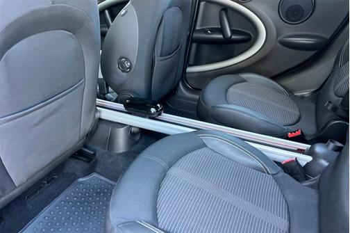 2011 MINI Cooper Base