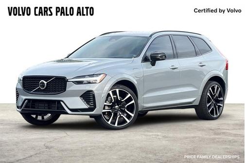 2024 Volvo XC60 Recharge Plug-In Hybrid Ultimate Dark Theme