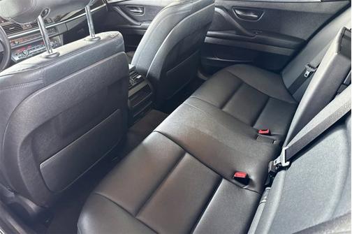 2015 BMW 528 i