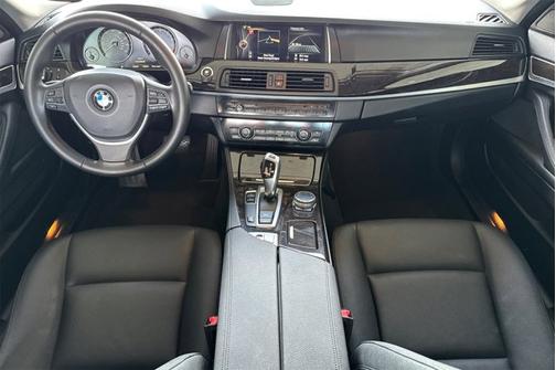 2015 BMW 528 i