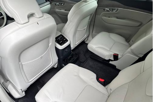2023 Volvo XC90 Recharge Plug-In Hybrid Plus