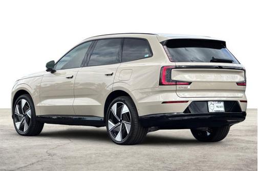 2025 Volvo EX90 Plus