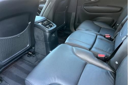 2022 Volvo XC90 Recharge Plug-In Hybrid Inscription Expression