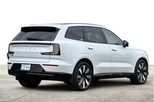 2025 Volvo EX90 Ultra