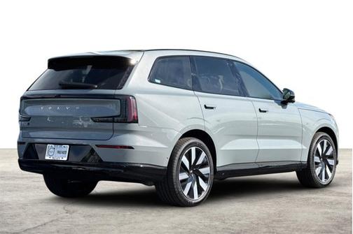 2025 Volvo EX90 Ultra