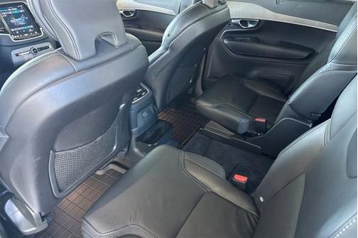 2023 Volvo XC90 Recharge Plug-In Hybrid Ultimate