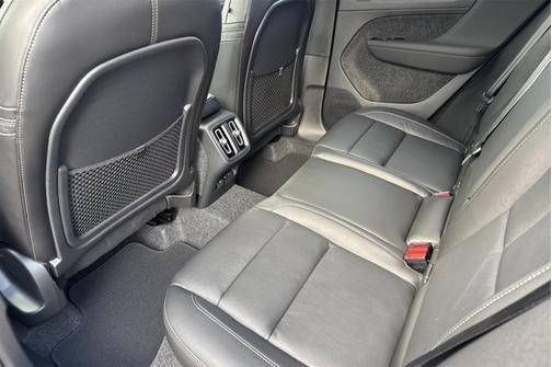 2026 Volvo XC40 Plus