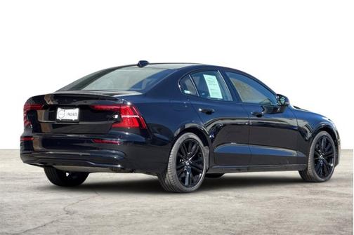 2023 Volvo S60 Ultimate Black Edition
