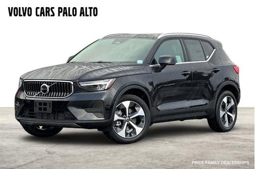 2025 Volvo XC40 Core Bright Theme