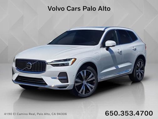 Crystal White Metallic 2023 Volvo XC60 Recharge Plug-In Hybrid Plus Bright Theme