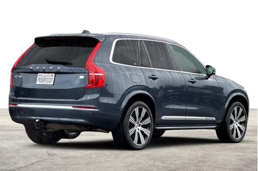 2023 Volvo XC90 Recharge Plug-In Hybrid Ultimate Bright Theme