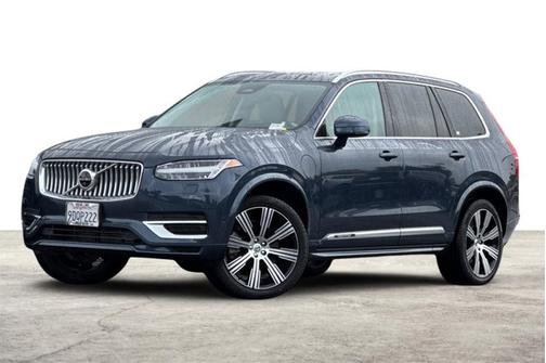 2023 Volvo XC90 Recharge Plug-In Hybrid Ultimate Bright Theme