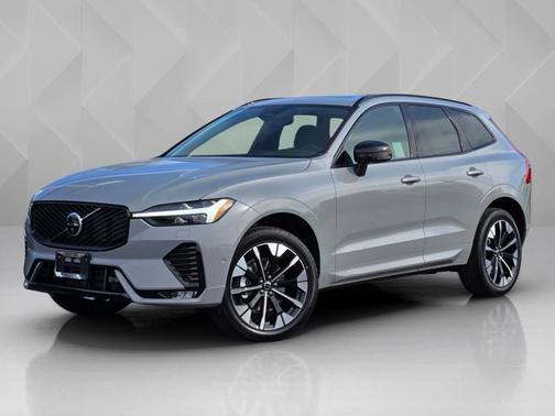 2026 Volvo XC60 Plus