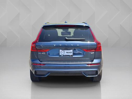 Denim Blue Metallic 2026 Volvo XC60 Plug-In Hybrid Plus
