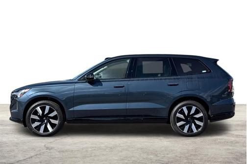 2025 Volvo EX90 Plus