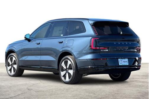 2025 Volvo EX90 Plus
