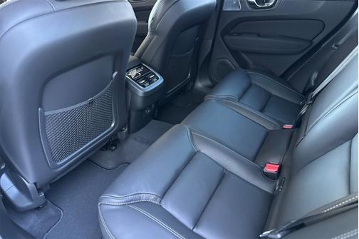 2026 Volvo XC60 Ultra Black Edition