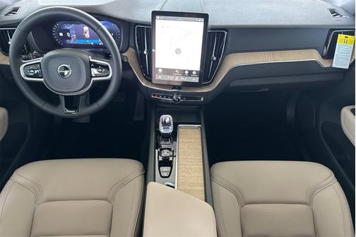 2026 Volvo XC60 Plus