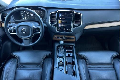 2019 Volvo XC90 T6 Inscription