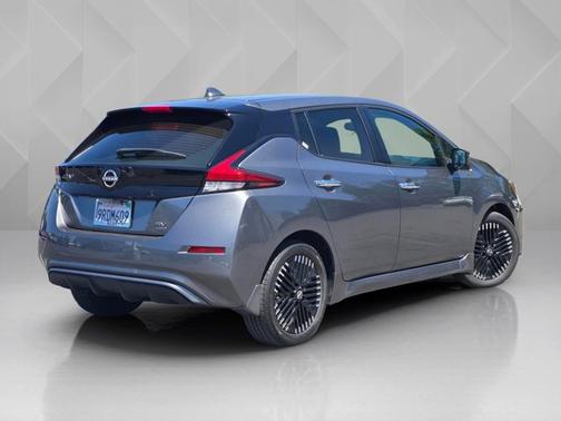 Gun Metallic 2024 Nissan Leaf SV PLUS